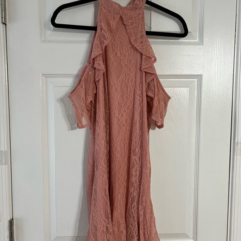 EXPRESS DRESSES - Picture 3 of 5